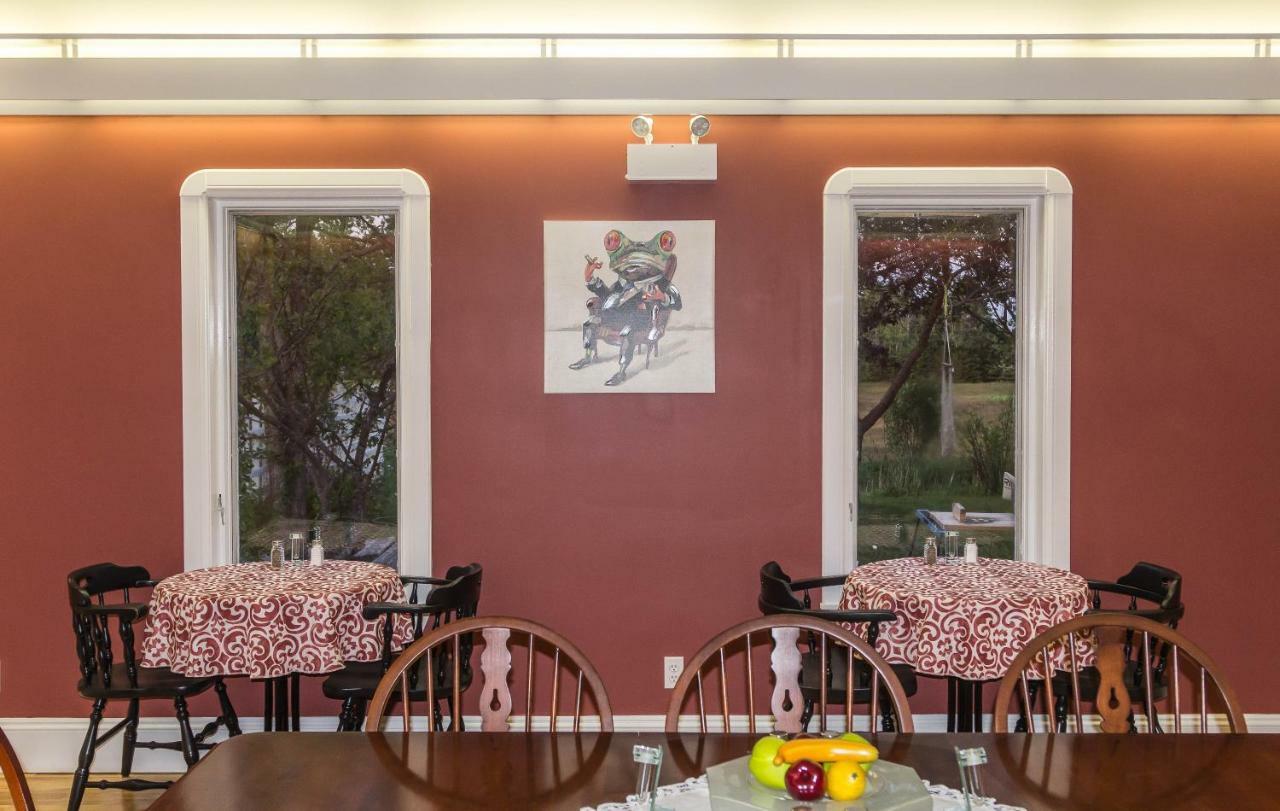 Fox Point Inn Parrsboro 外观 照片